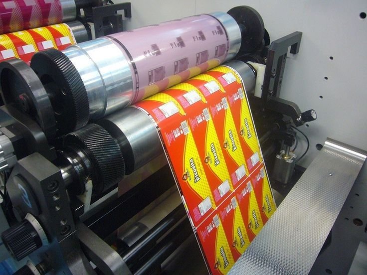 A premium 3D vector artwork depicting a luxury foil stamping process for thiết kế coupon.